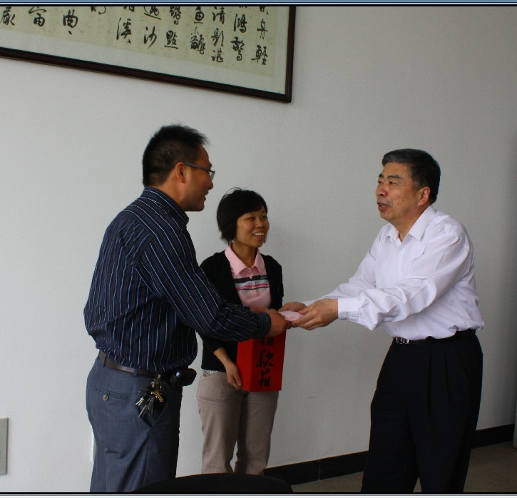 城市财神捕鱼
张汉鸣先生捐赠2万元善款